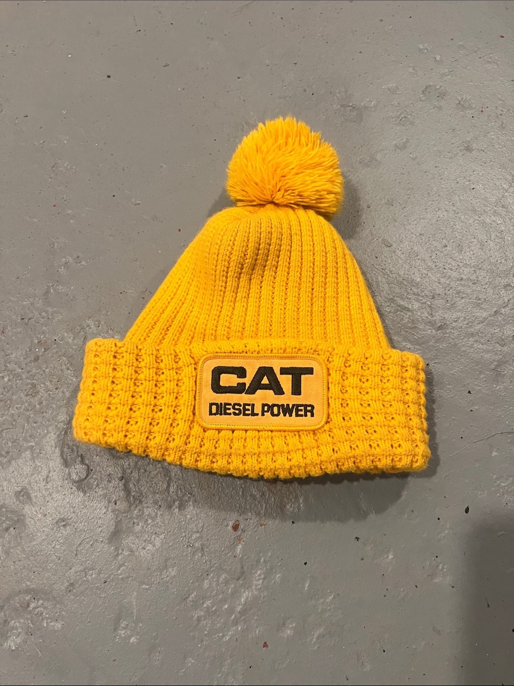 Cat Power vintage yellow beanie